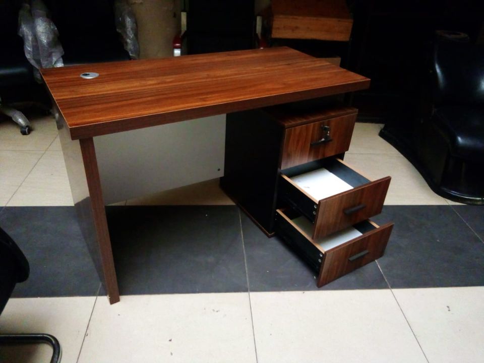 1.4-meter Executive Office Desk 1.4-meter Executive Office Desk