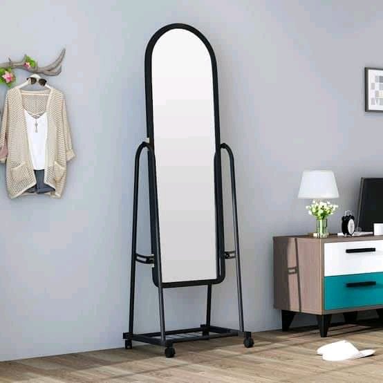 Moverble-Dressing-Mirror.jpeg
