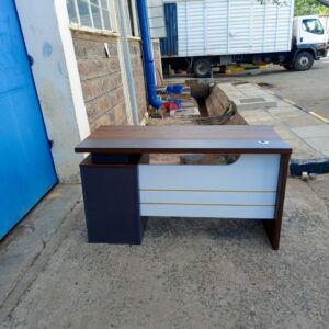 1.4-meter Executive Office Desk..