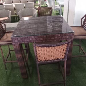 Raised Designer Outdoor Set