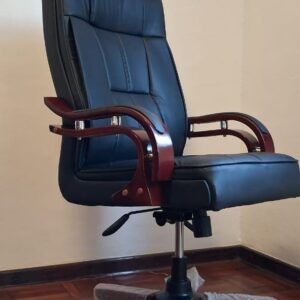 Executive office chair