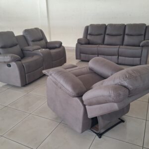 6-SeaterRecliner Sofa normal size